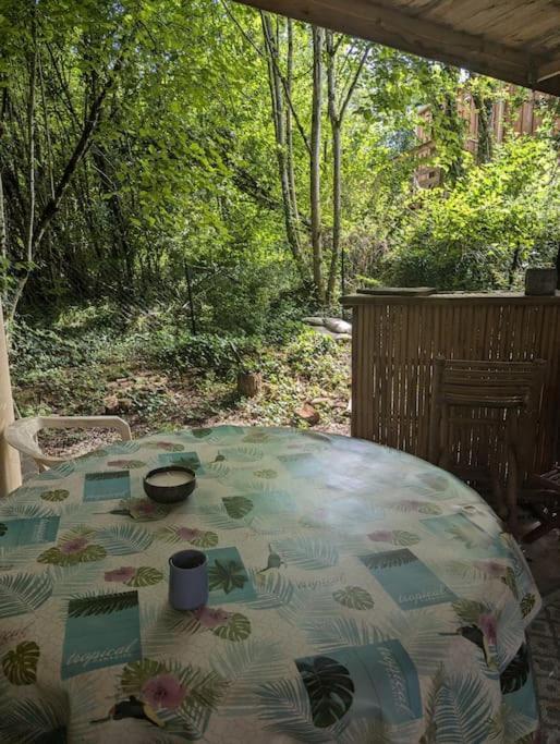 Gite Zen Dans Les Bois Blesignac Esterno foto